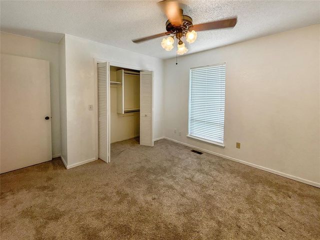 1743 E Ridgeview Terrace, Mustang, OK 73064
