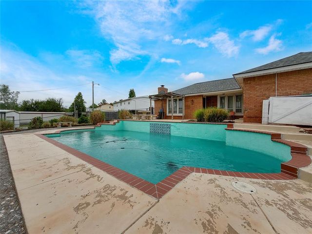 1743 E Ridgeview Terrace, Mustang, OK 73064