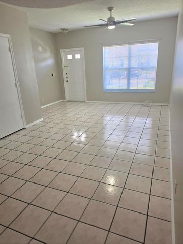 51 Whitehead Circle 51, Weston, FL 33326