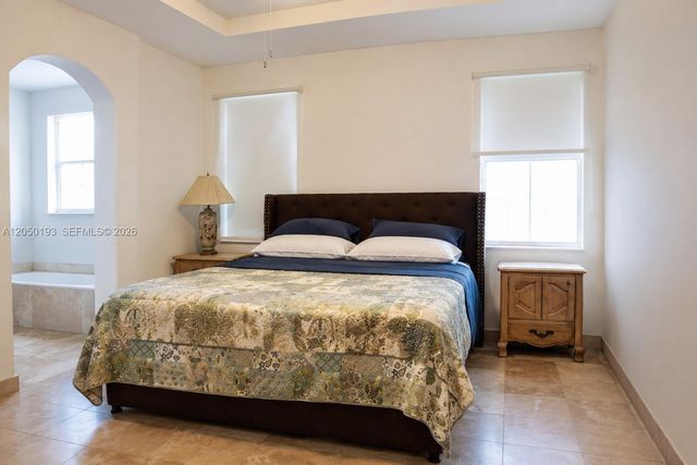 16474 SW 84th Street, Miami, FL 33193