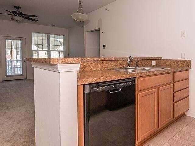 856 E Summerfield Glen Circle 117, Scio Twp, MI 48103