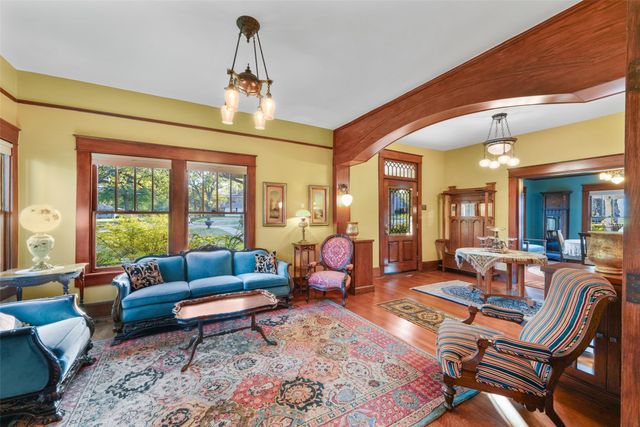 406 Griffith Avenue, Terrell, TX 75160