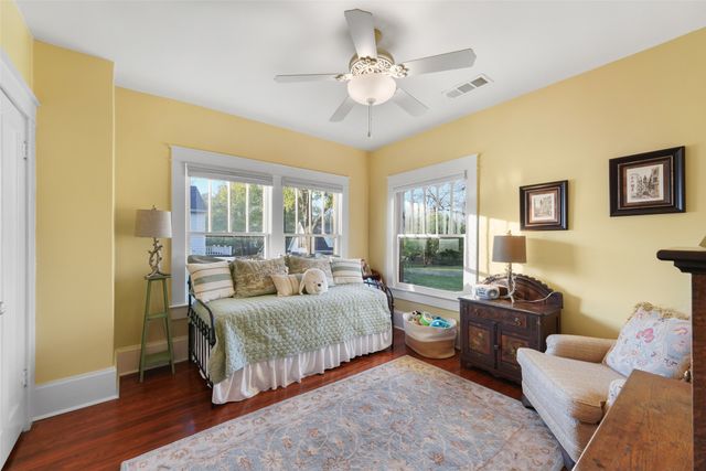 406 Griffith Avenue, Terrell, TX 75160