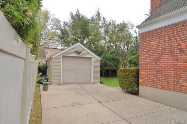 145 Wilton Street, New Hyde Park, NY 11040