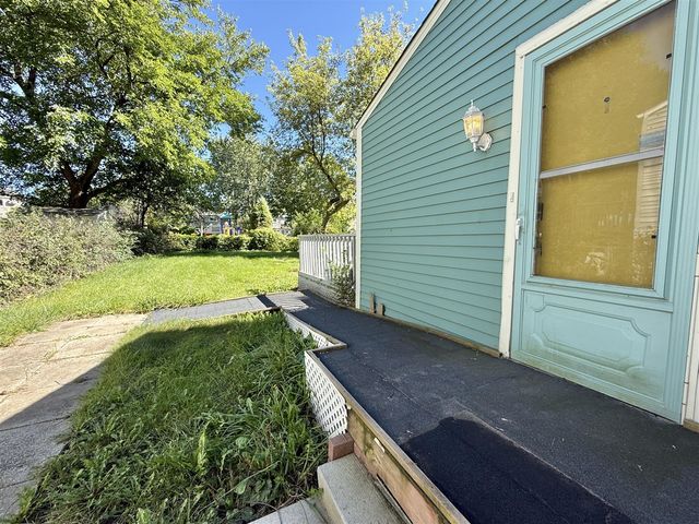 2183 Hemlock Drive, Ann Arbor, MI 48108