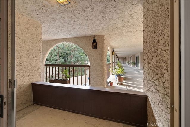 5718 Ravenspur Drive 305, Rancho Palos Verdes, CA 90275