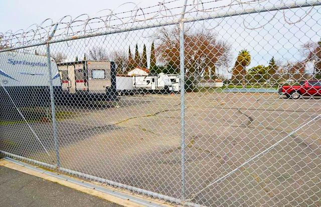 300 Los Verdes Ct, Modesto, CA 95354