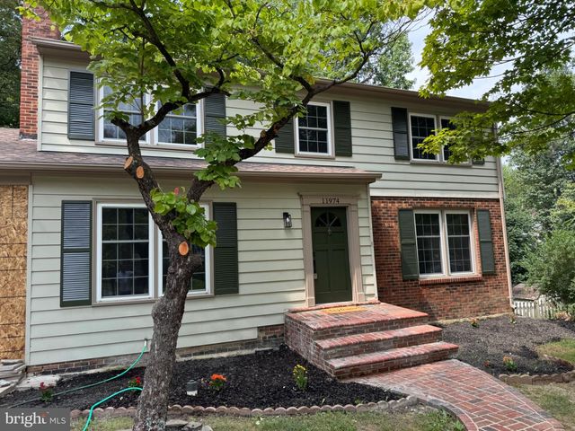 11974 COTTON MILL DR, Woodbridge, VA 22192