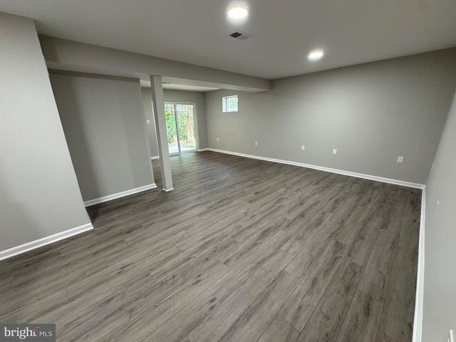 11974 COTTON MILL DR, Woodbridge, VA 22192