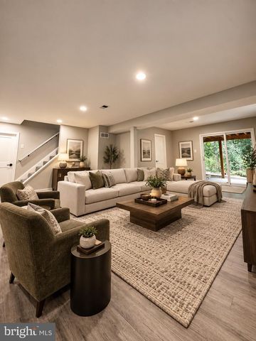 11974 COTTON MILL DR, Woodbridge, VA 22192