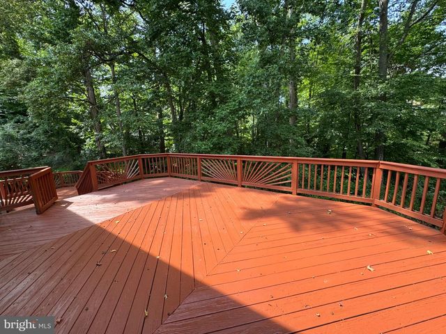 11974 COTTON MILL DR, Woodbridge, VA 22192