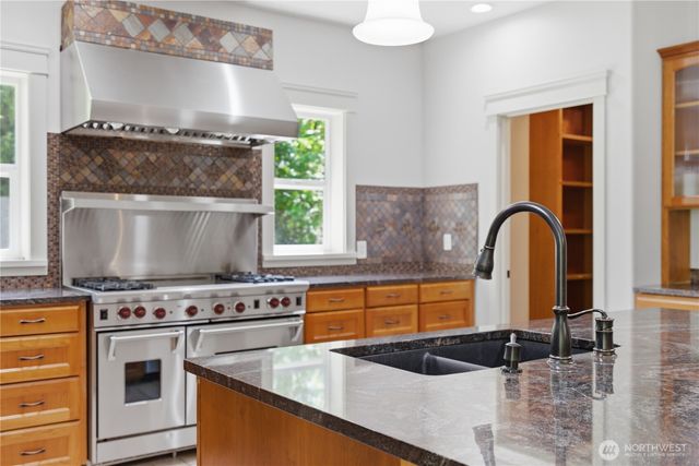 5014 78th Avenue NW, Gig Harbor, WA 98335