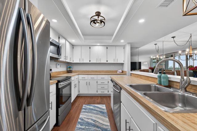 669 NE Plantation Road 308, Stuart, FL 34996