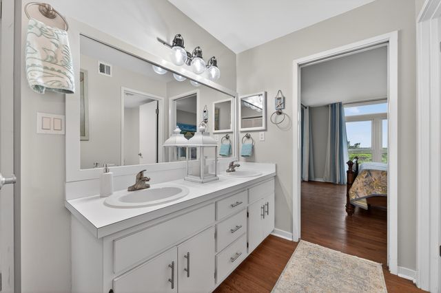 669 NE Plantation Road 308, Stuart, FL 34996