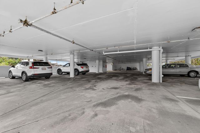 669 NE Plantation Road 308, Stuart, FL 34996