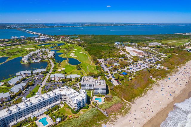 669 NE Plantation Road 308, Stuart, FL 34996