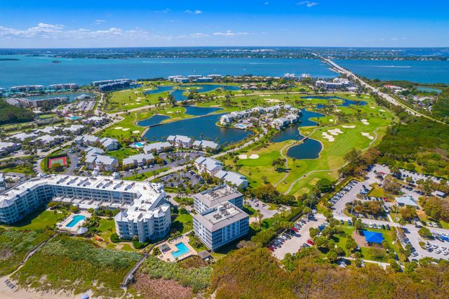 669 NE Plantation Road 308, Stuart, FL 34996