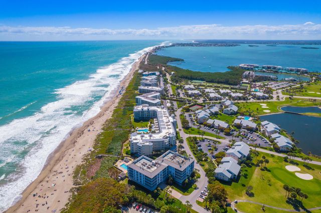 669 NE Plantation Road 308, Stuart, FL 34996