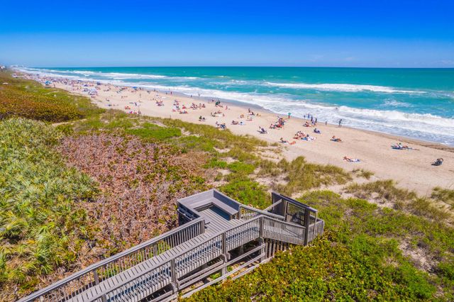 669 NE Plantation Road 308, Stuart, FL 34996