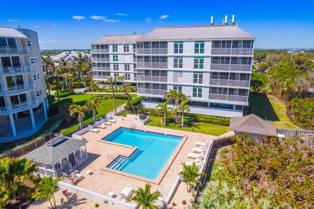 669 NE Plantation Road 308, Stuart, FL 34996