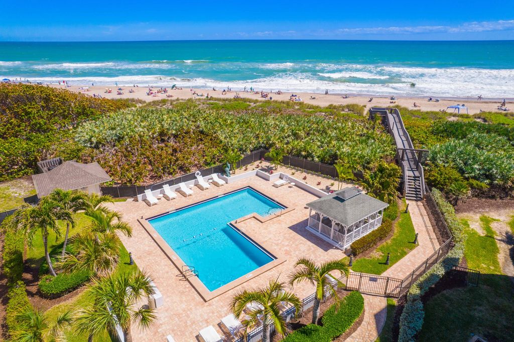 669 NE Plantation Road 308, Stuart, FL 34996