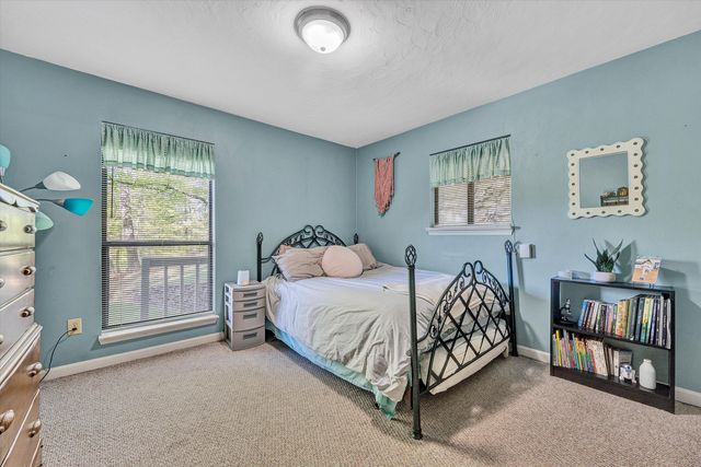 3760 Luther DR, Salem, VA 24153