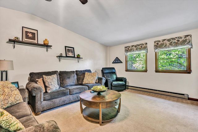 3760 Luther DR, Salem, VA 24153