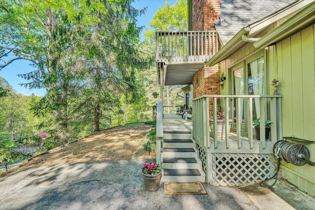3760 Luther DR, Salem, VA 24153