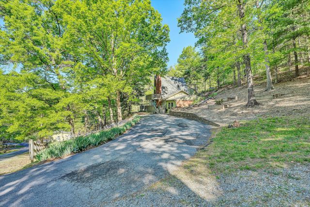 3760 Luther DR, Salem, VA 24153