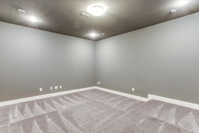 17553 Sequoia, Dallas, TX 75252