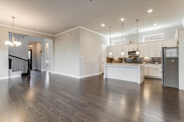 17553 Sequoia, Dallas, TX 75252