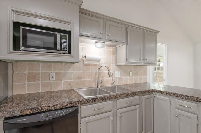 22516 Pebble Beach Way, Huntsville, TX 77320