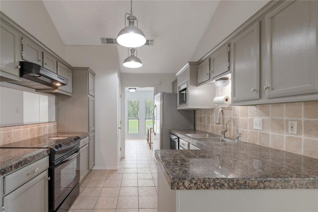 22516 Pebble Beach Way, Huntsville, TX 77320