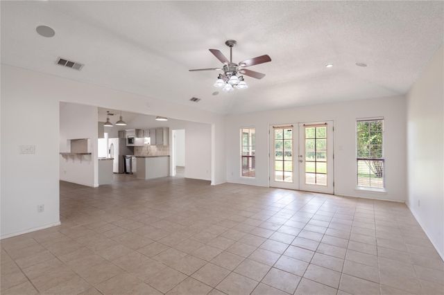 22516 Pebble Beach Way, Huntsville, TX 77320