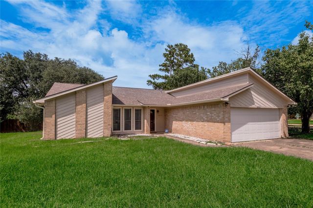 22516 Pebble Beach Way, Huntsville, TX 77320