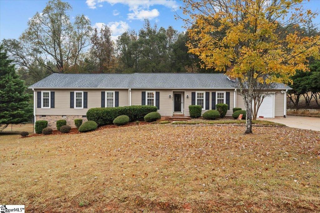 1130 Tall Oaks Circle, Piedmont, SC 29673