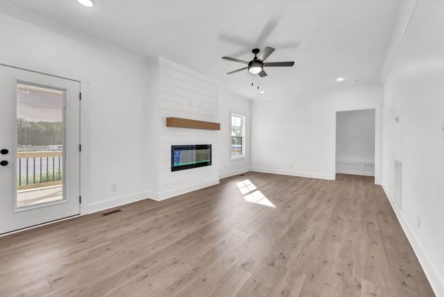 188 Sherlock Dr, Clarksville, TN 37043