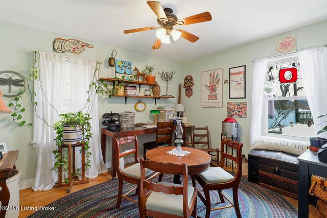 2624 Meadow Dr, Louisville, KY 40220