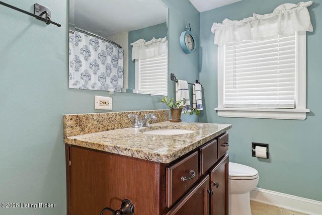 2624 Meadow Dr, Louisville, KY 40220