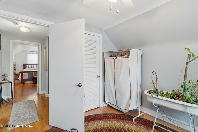 2624 Meadow Dr, Louisville, KY 40220