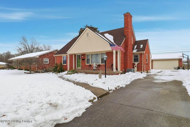 2624 Meadow Dr, Louisville, KY 40220