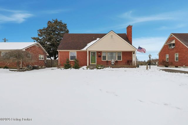 2624 Meadow Dr, Louisville, KY 40220