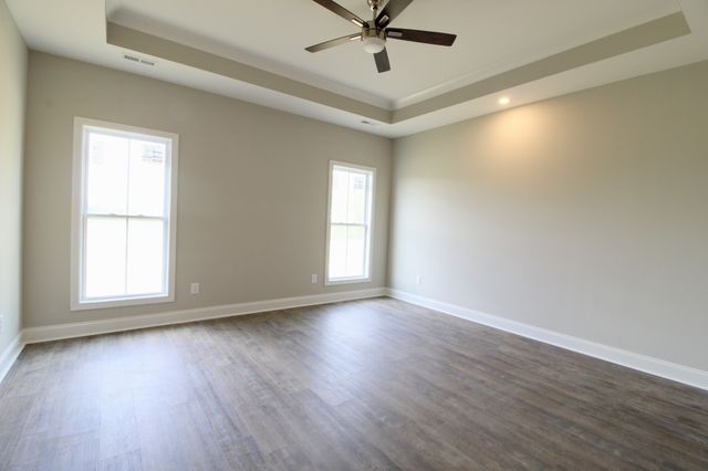174 Aspen Pine Dr, Clarksville, TN 37043