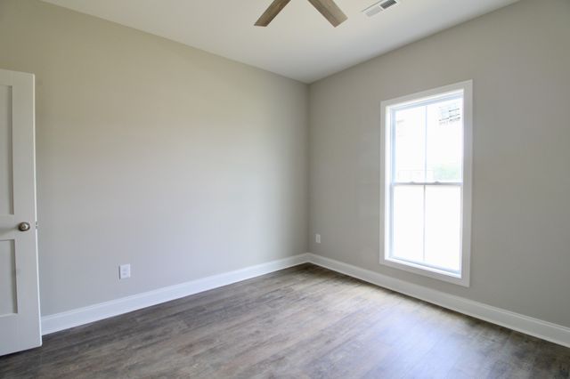 174 Aspen Pine Dr, Clarksville, TN 37043