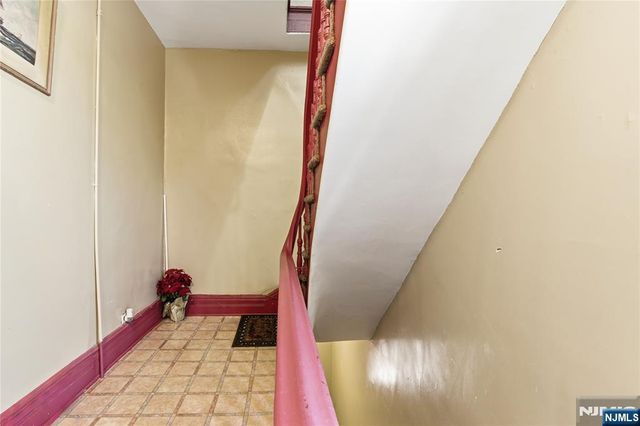 144-146 Pearsall, Jersey City, NJ 07305