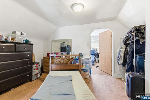 144-146 Pearsall, Jersey City, NJ 07305