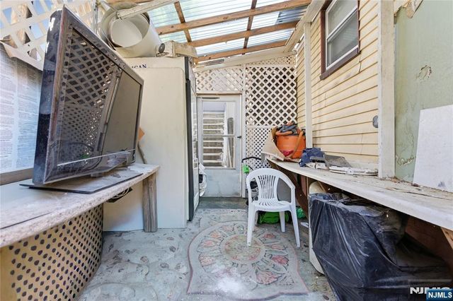 144-146 Pearsall, Jersey City, NJ 07305