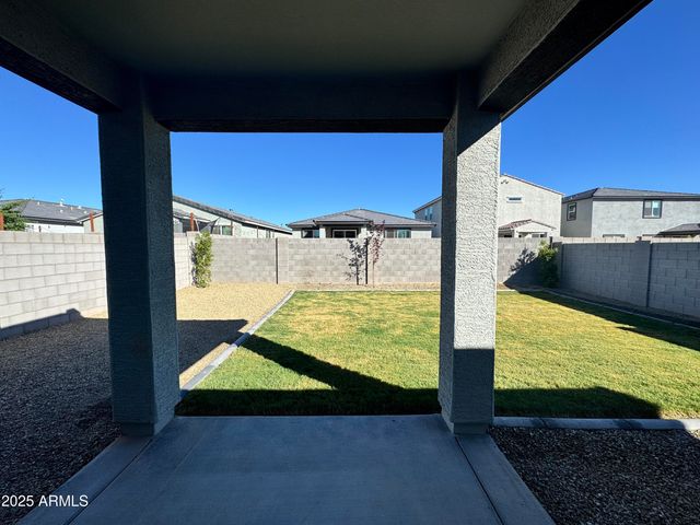 18228 W DALEY Lane, Surprise, AZ 85387