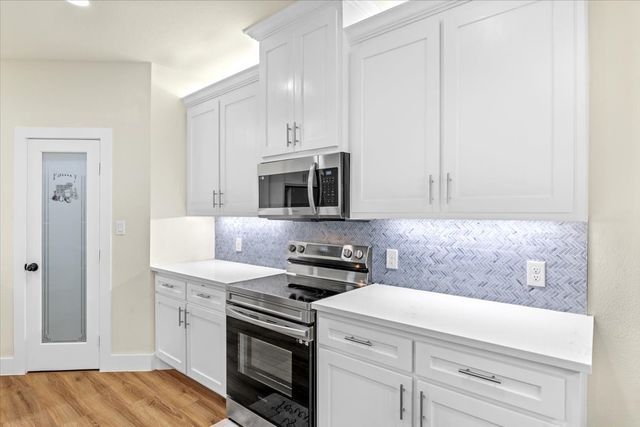 2601 Hutchinson Street, Fort Worth, TX 76106