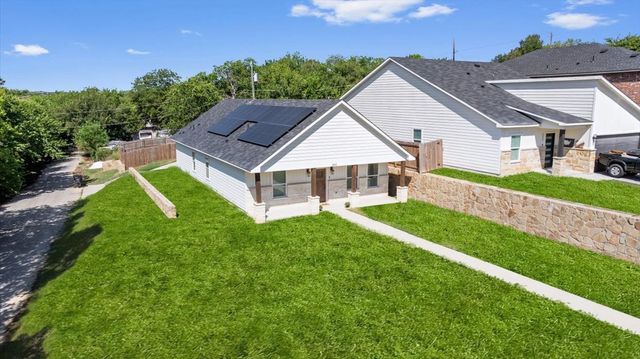 2601 Hutchinson Street, Fort Worth, TX 76106